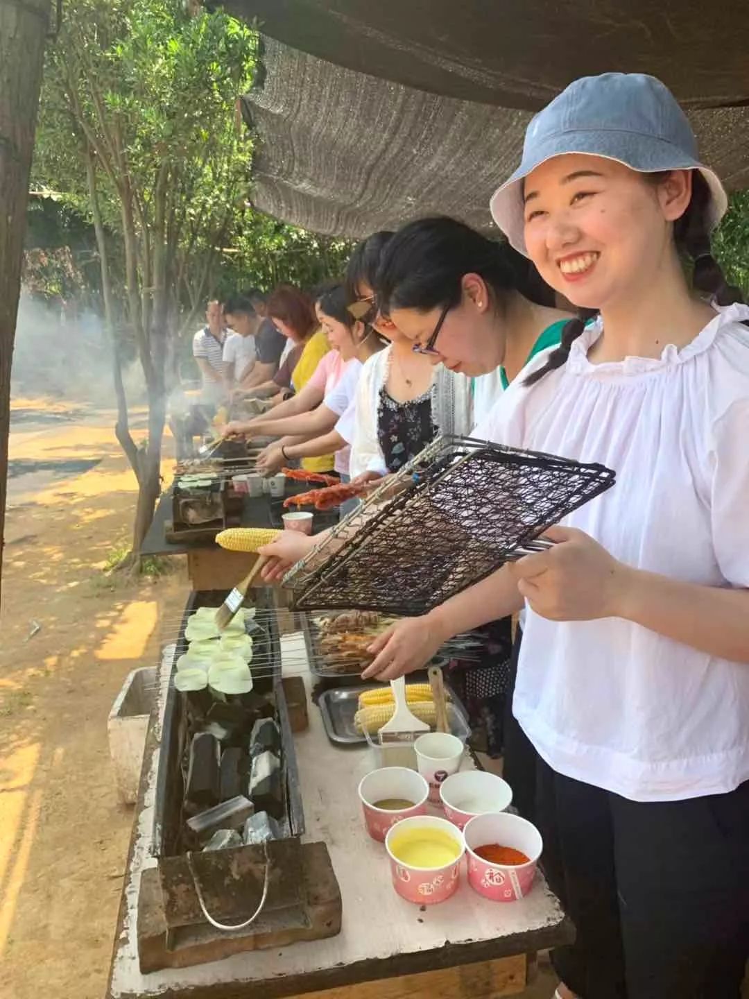 杏鑫娱乐团建 | 打卡后官湖湿地公园，顶住高温出来烧烤的都是真爱呀~